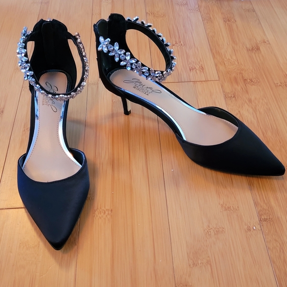 Badgley Mischka-Jewel, Size 6 - Picture 1 of 6
